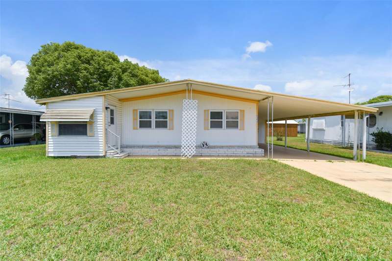 2 bedroom Manufactured Home at 5353 Comanche Street, Lake Betmar Estates, Zephyrhills — photo 3