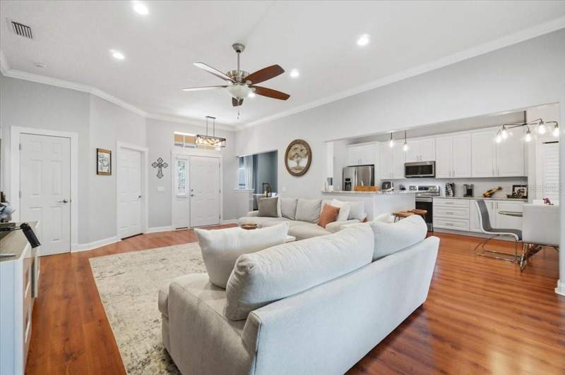 3 bedroom Single Family Residence at 448 Lake Harris Drive, Scott Lake West Add, Lakeland — photo 5