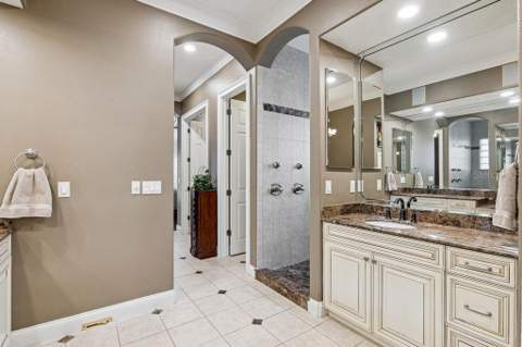 1066 Ceasars Ct, Mount Dora FL - photo 10 of 38