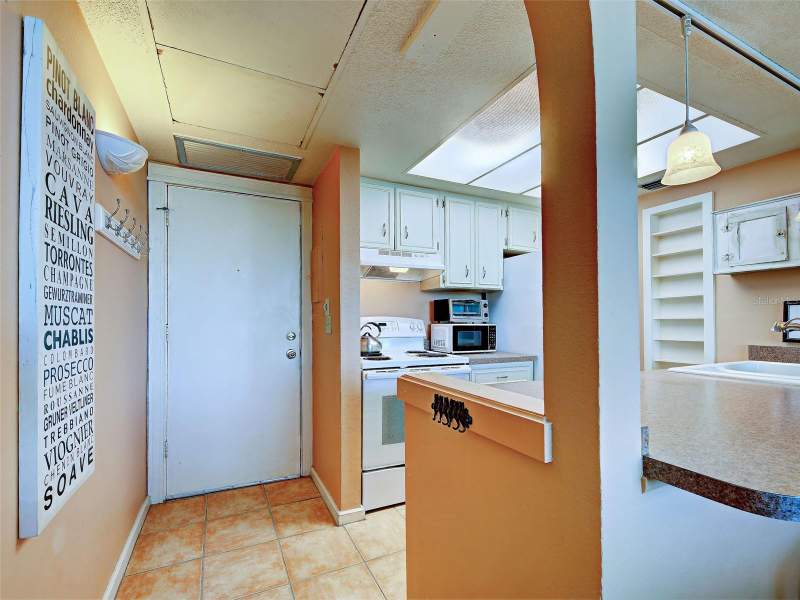 1 bedroom Condominium at 238 Tampa Avenue #15C/314, Venice Centre, Venice — photo 2