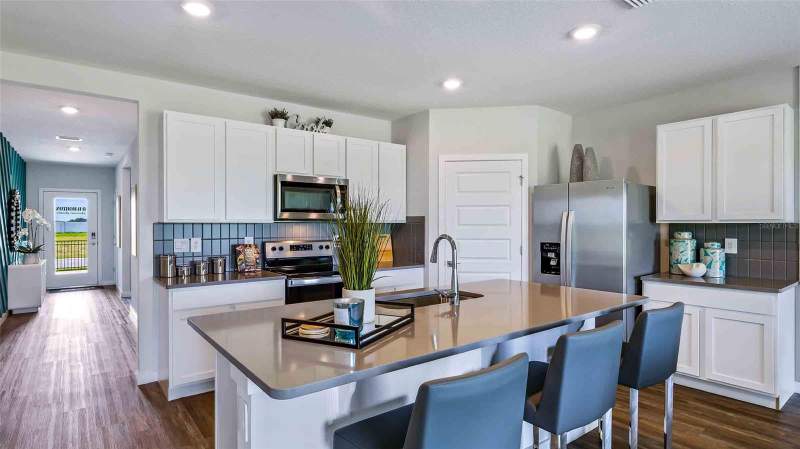 4 bedroom Single Family Residence at 18227 Beehive Terrace, Star Farms At Lakewood Ranch, Lakewood Ranch — photo 2