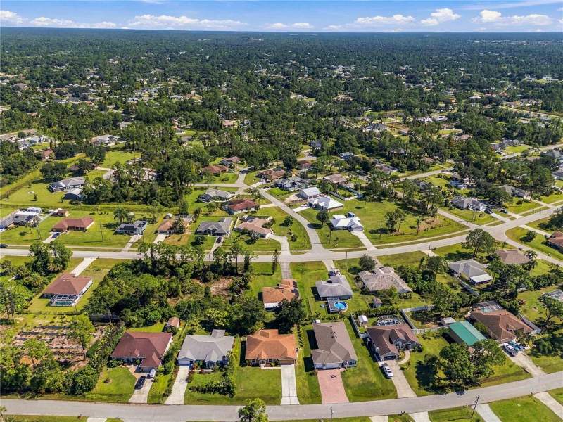 4 bedroom Single Family Residence at 3626 Log Cabin Road, Port Charlotte Sub 26, North Port — photo 2