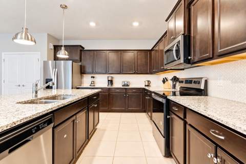 4197 Lana Avenue, Davenport FL - photo 7 of 48