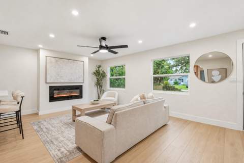 4750 Emerson Avenue, St Petersburg FL - photo 6 of 37