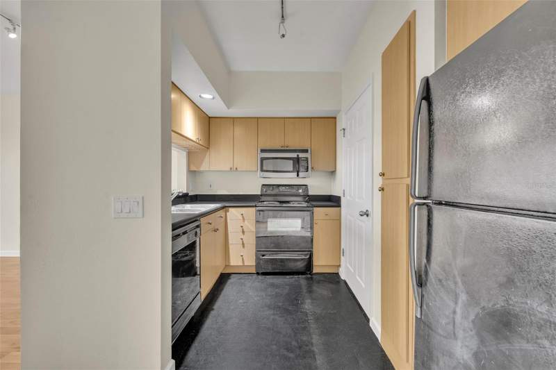 1 bedroom Condominium at 322 E Central Boulevard #1708, Waverly On Lake Eola, Orlando — photo 5
