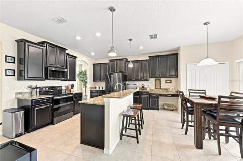 12335 Ballentrae Forest Drive, Riverview FL - photo 18 of 64