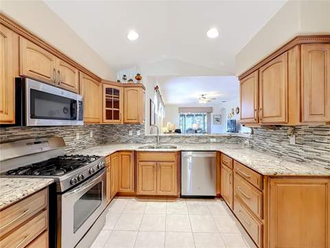 5401 Aurora Drive, Leesburg FL - photo 6 of 6