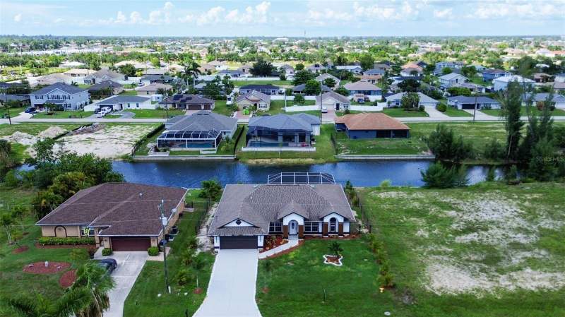 4 bedroom Single Family Residence at 619 SW 26th Terrace, Cape Coral, Cape Coral — photo 3