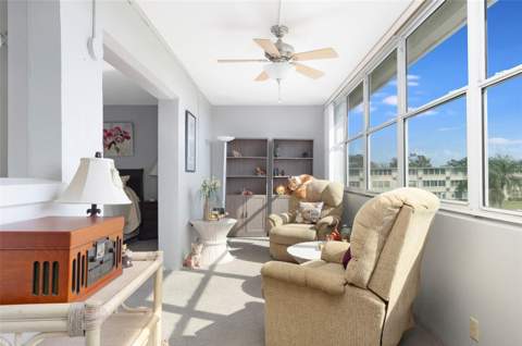 8101 11th Street #319, St Petersburg FL - photo 16 of 36