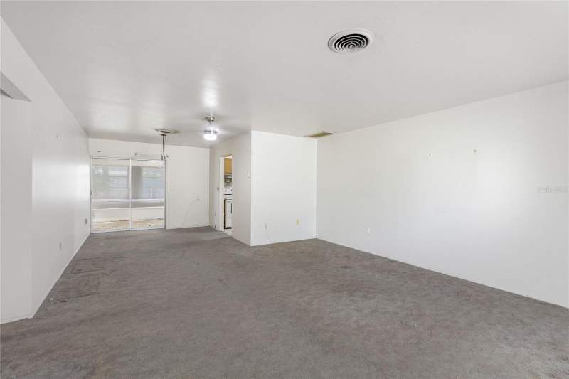 2 bedroom Single Family Residence at 612 Center Road, Venice Gardens, Venice — photo 4