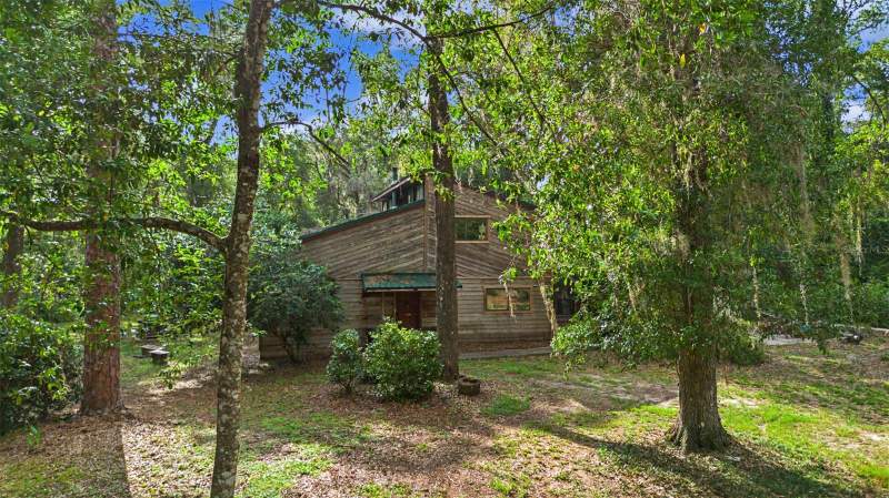 4 bedroom Single Family Residence at 2906 SE 36th Lane, Live Oak Acres, Gainesville — photo 2