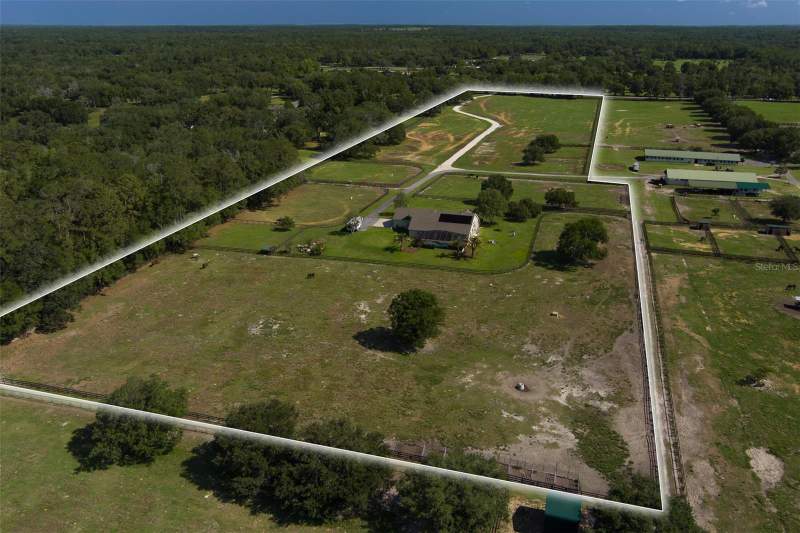4 bedroom Single Family Residence at 11130 W Highway 326, Fellowship Ridge, Ocala — photo 2