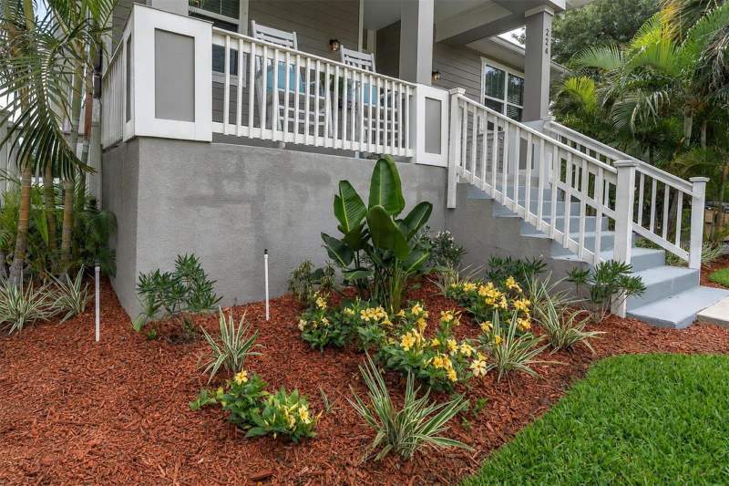 4 bedroom Single Family Residence at 224 NE Jefferson Circle, North St Petersburg, St Petersburg — photo 4