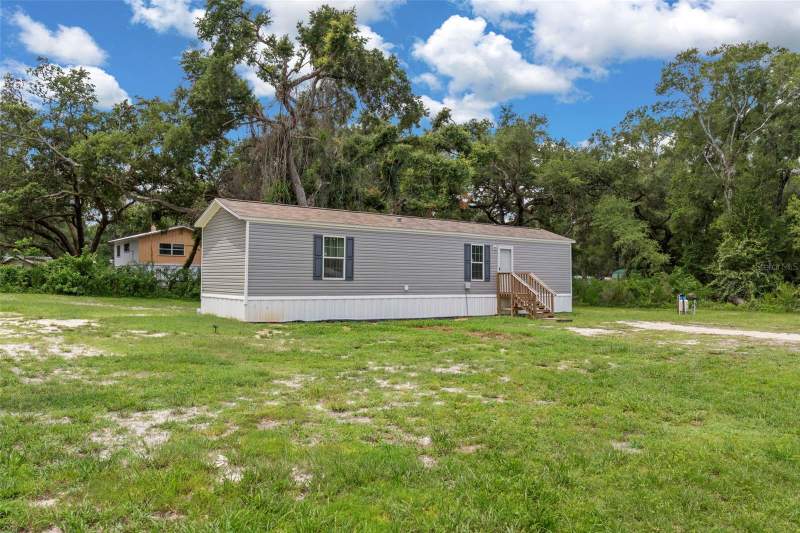 2 bedroom Manufactured Home at 4363 CR 690, Croom A Coochee Estates, Webster — photo 1