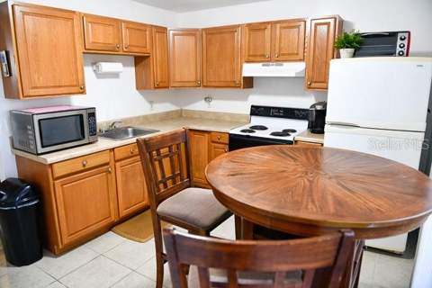 1094 Calanda Avenue, Orlando FL - photo 13 of 16