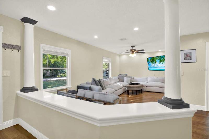 3 bedroom Single Family Residence at 4140 29th Street, Setchells North Side Sub, St Petersburg — photo 5