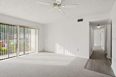 1871 Pine Ridge Way #E1, Palm Harbor FL - photo 11 of 44