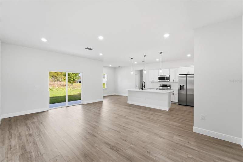 4 bedroom Single Family Residence at 15811 SW 59th Avenue Road, Marion Oaks Un Nine, Ocala — photo 3