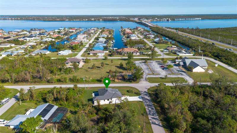 3 bedroom Single Family Residence at 5365 Craig Terrace, Port Charlotte Sec 052, Port Charlotte — photo 3