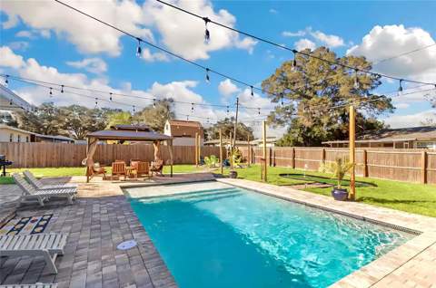 1532 Tangerine Street, Clearwater FL - photo 6 of 32