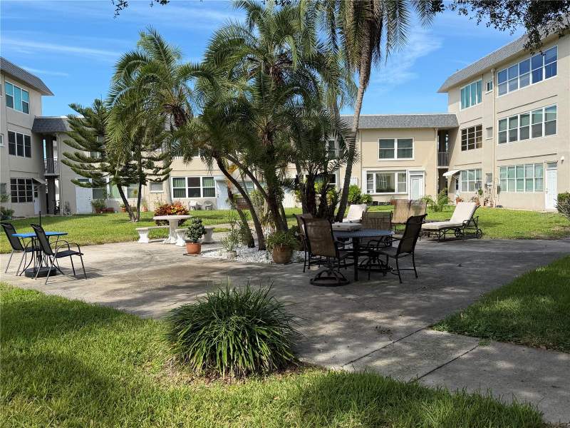 2 bedroom Condominium at 1220 57th Street #101C, Tyrone Garden Apts Condo, St Petersburg — photo 5