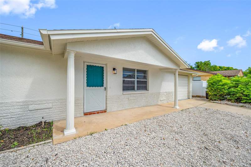 2 bedroom Single Family Residence at 11724 Paige Drive, Gulf Highlands, Port Richey — photo 2