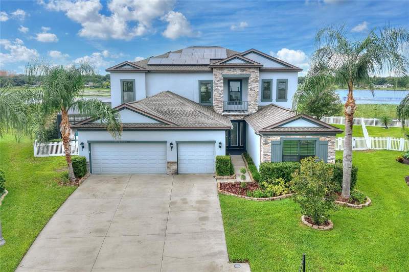 5 bedroom Single Family Residence at 1350 Heritage Landings Drive, Landings At Heritage On Water, Lakeland — photo 2
