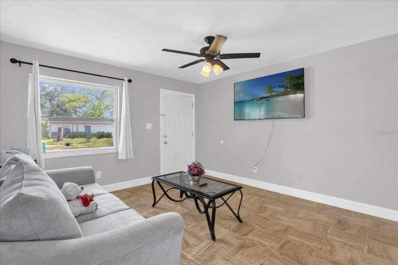 3 bedroom Single Family Residence at 5390 Botany Court, Malibu Groves Ninth Add, Orlando — photo 2