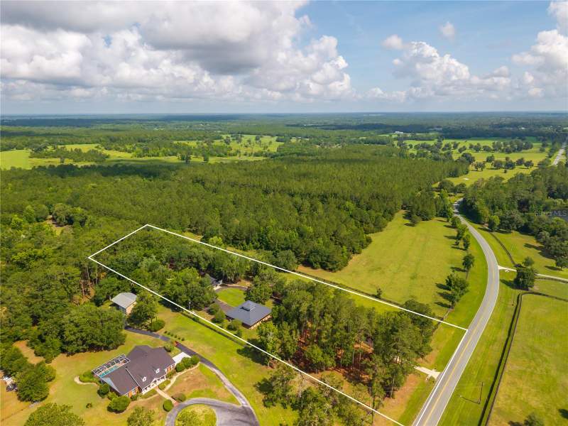 4 bedroom Single Family Residence at 6450 NW Highway 225, Hwy 225, Ocala — photo 5