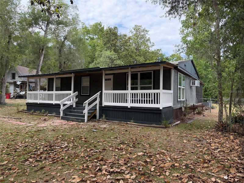 3 bedroom Mobile Home at 8732 CR 647, Jerry Taylor Lndg, Bushnell — photo 3