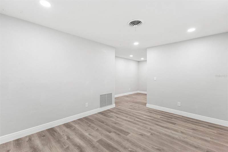 4 bedroom Single Family Residence at 2443 26th Avenue, Pecan Highlands, St Petersburg — photo 5