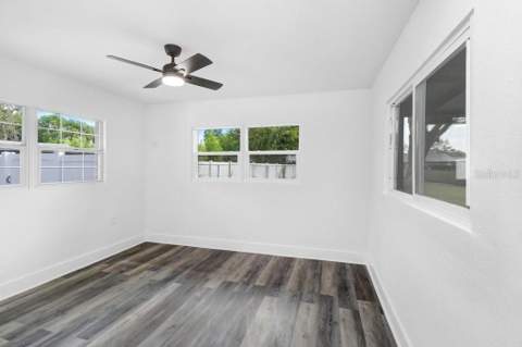 12113 Midlake Drive, Tampa FL - photo 24 of 43
