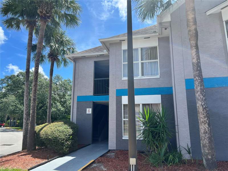 3100 PARKWAY BOULEVARD #611 home for sale in Parkway Palms Resort Maingate Condo
