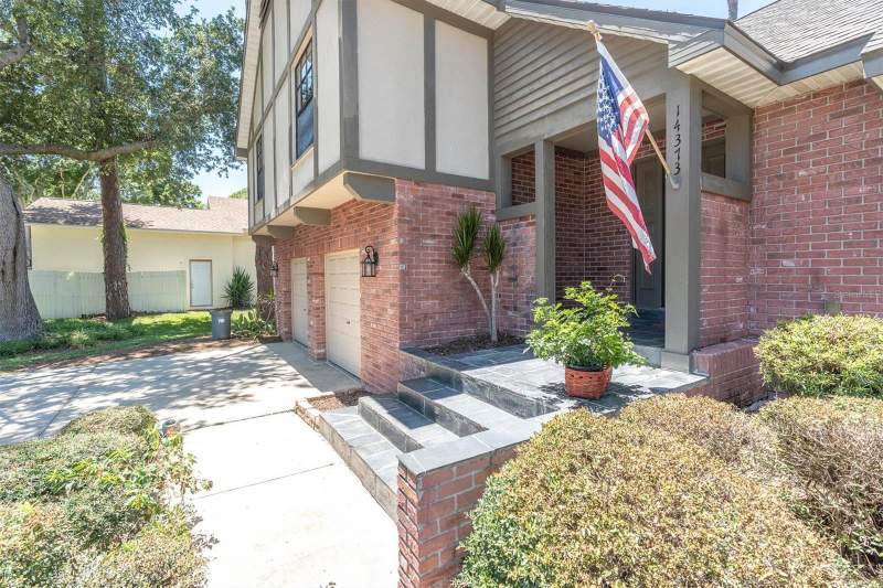4 bedroom Single Family Residence at 14373 82ND TERRACE, WHISPERING PINES FOREST 5TH ADD, SEMINOLE — photo 2