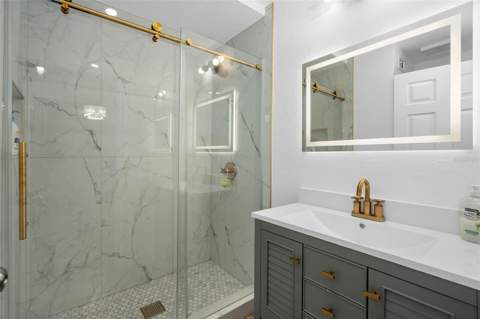 4190 Versailles Drive #4190D, Orlando FL - photo 19 of 29