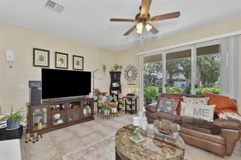 8718 Turnstone Haven Place, Tampa FL - photo 8 of 38