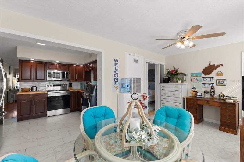 2 bedroom Condominium at 2461 Canadian Way #27, On Top Of The World, Clearwater — photo 4