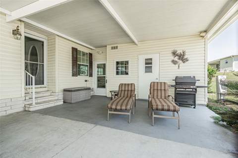 37627 Lorena Avenue, Zephyrhills FL - photo 7 of 50