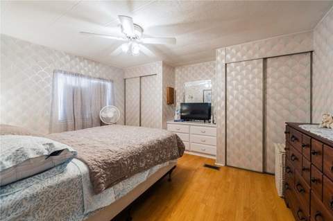 5302 Powhattan Street, Zephyrhills FL - photo 14 of 50