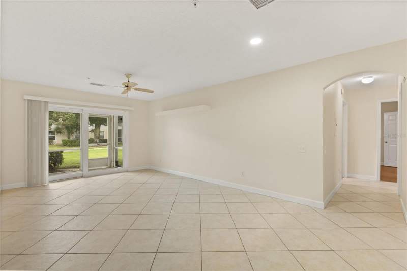 3 bedroom Condominium at 3930 Southpointe Drive #205, Oasis 02 Condo, Orlando — photo 4