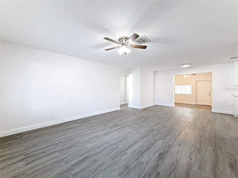 3 bedroom Single Family Residence at 819 Helmsman Way, Anchorage Of Tarpon Lake Unit Three The, Palm Harbor — photo 5