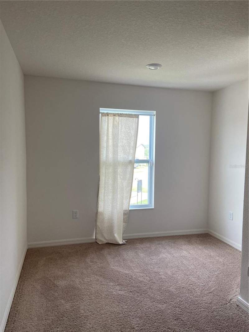 3 bedroom Townhouse at 1523 Wynford Circle, Hamlets/Tavares, Tavares — photo 2