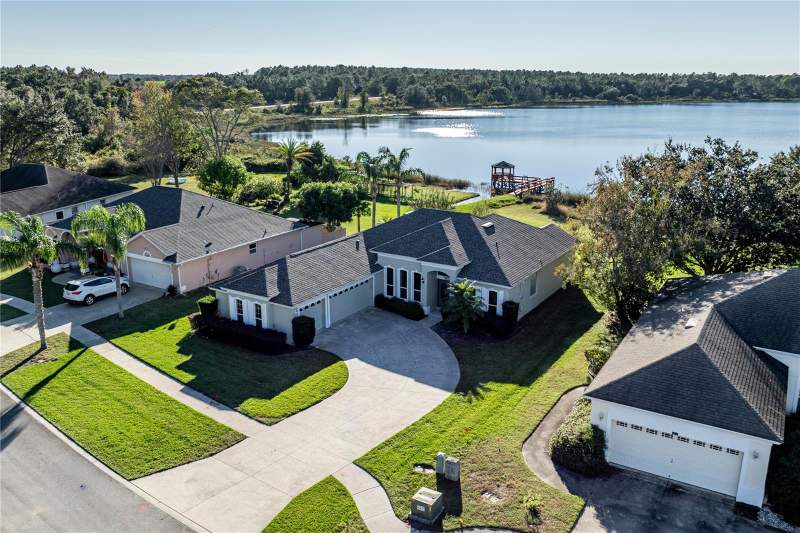 Tavares Lakeside at Tavares
