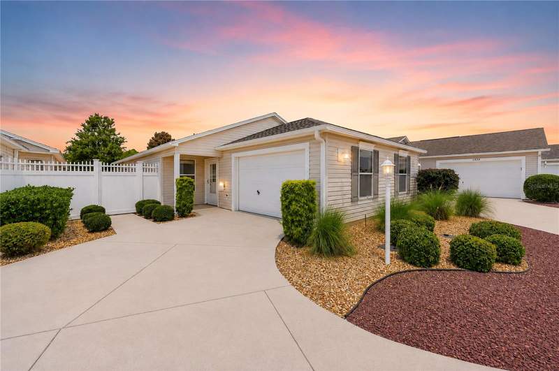 3 bedroom Villa at 1933 Fiddlewood Place, The Villages, The Villages — photo 2