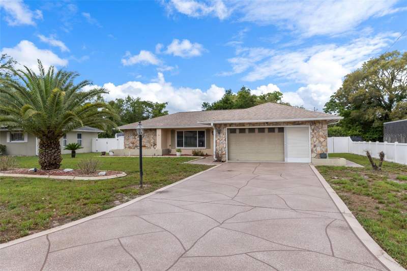 3 bedroom Single Family Residence at 3217 Abeline Road, Spring Hill, Spring Hill — photo 5