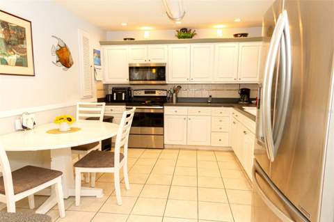 1418 Stonehenge Way, Palm Harbor FL - photo 19 of 44