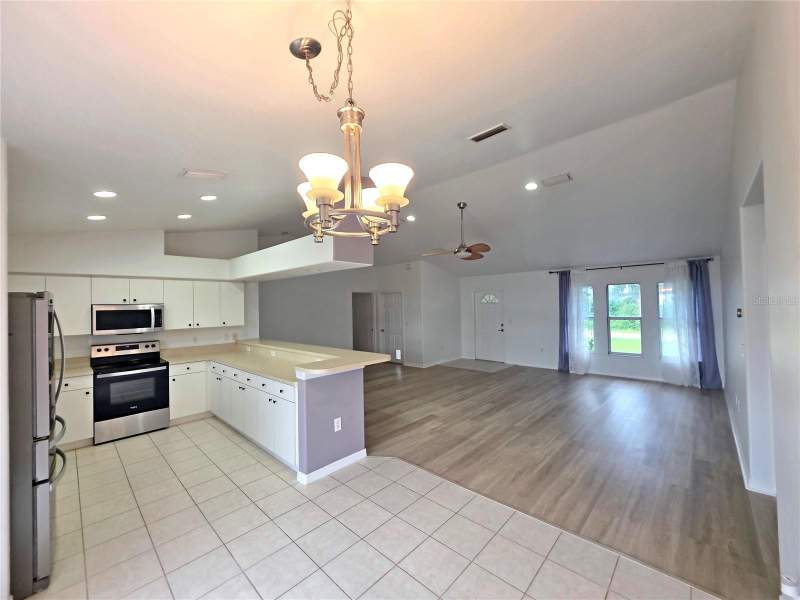 3 bedroom Single Family Residence at 924 Euclid, South Venice, Venice — photo 4