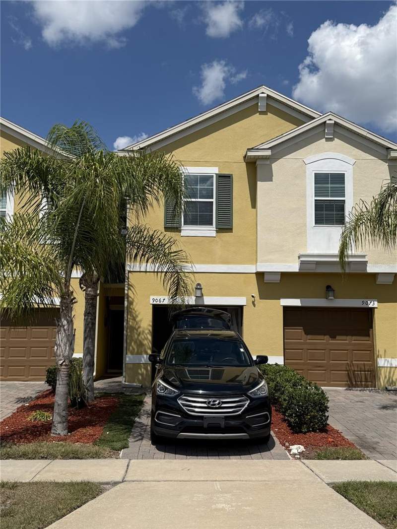 3 bedroom Townhouse at 9067 MENEWA COURT, ECON TRLS PH 2, ORLANDO — photo 1