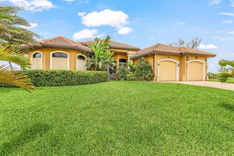 3 bedroom Single Family Residence at 4615 NW 32nd Terrace, Cape Coral, Cape Coral — photo 3
