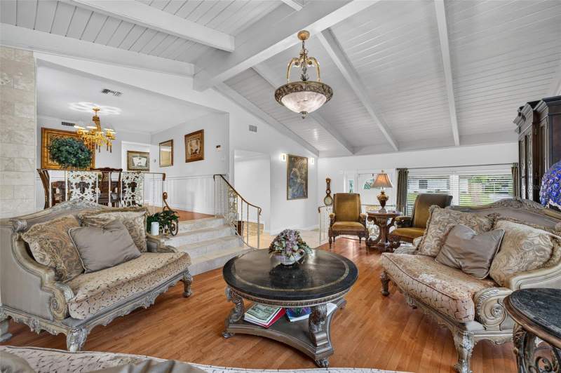 5 bedroom Single Family Residence at 624 TUSCARORA TRAIL, DOMMERICH HILLS, MAITLAND — photo 5